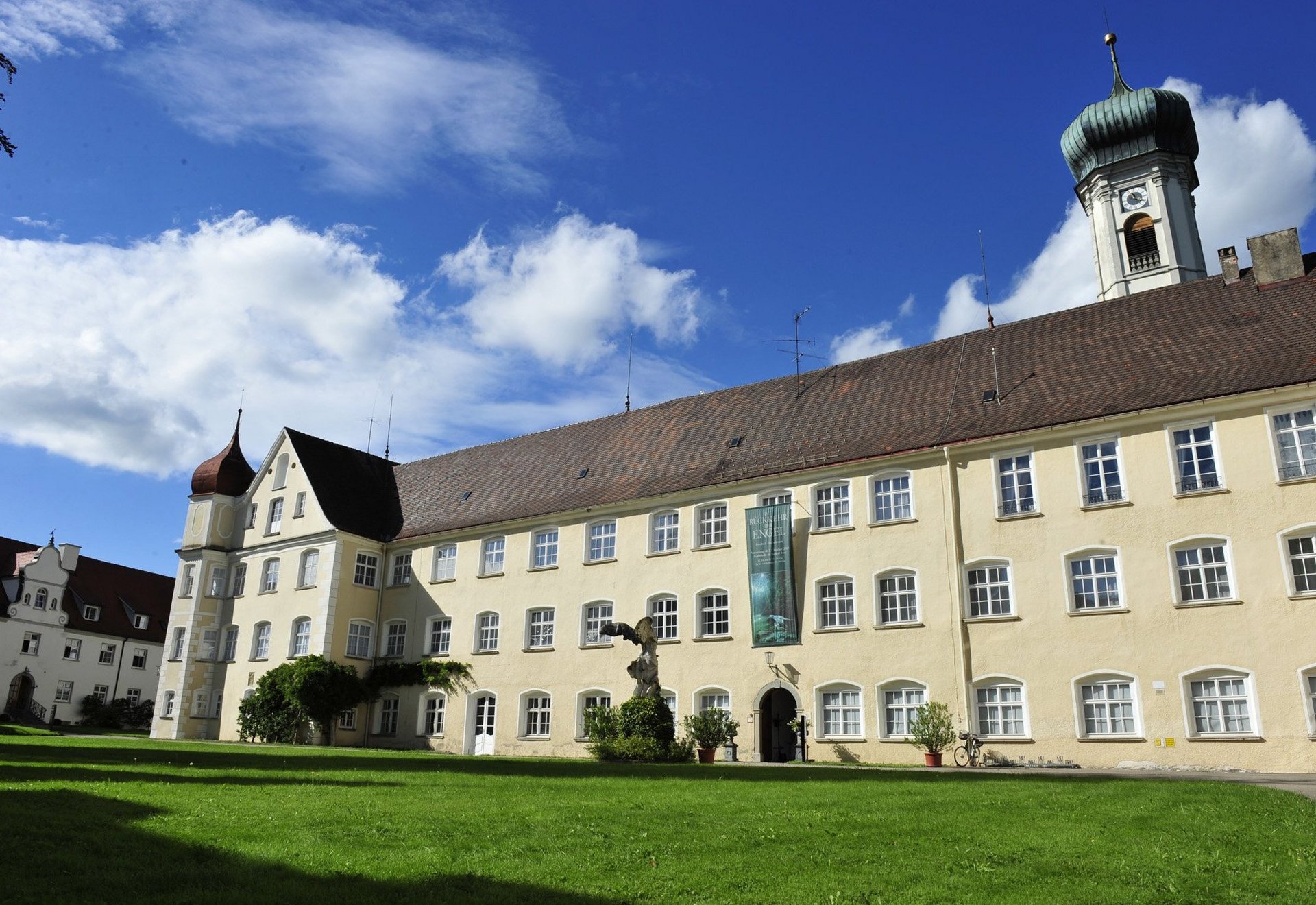 Eingang Kunsthalle im Schloss in Isny