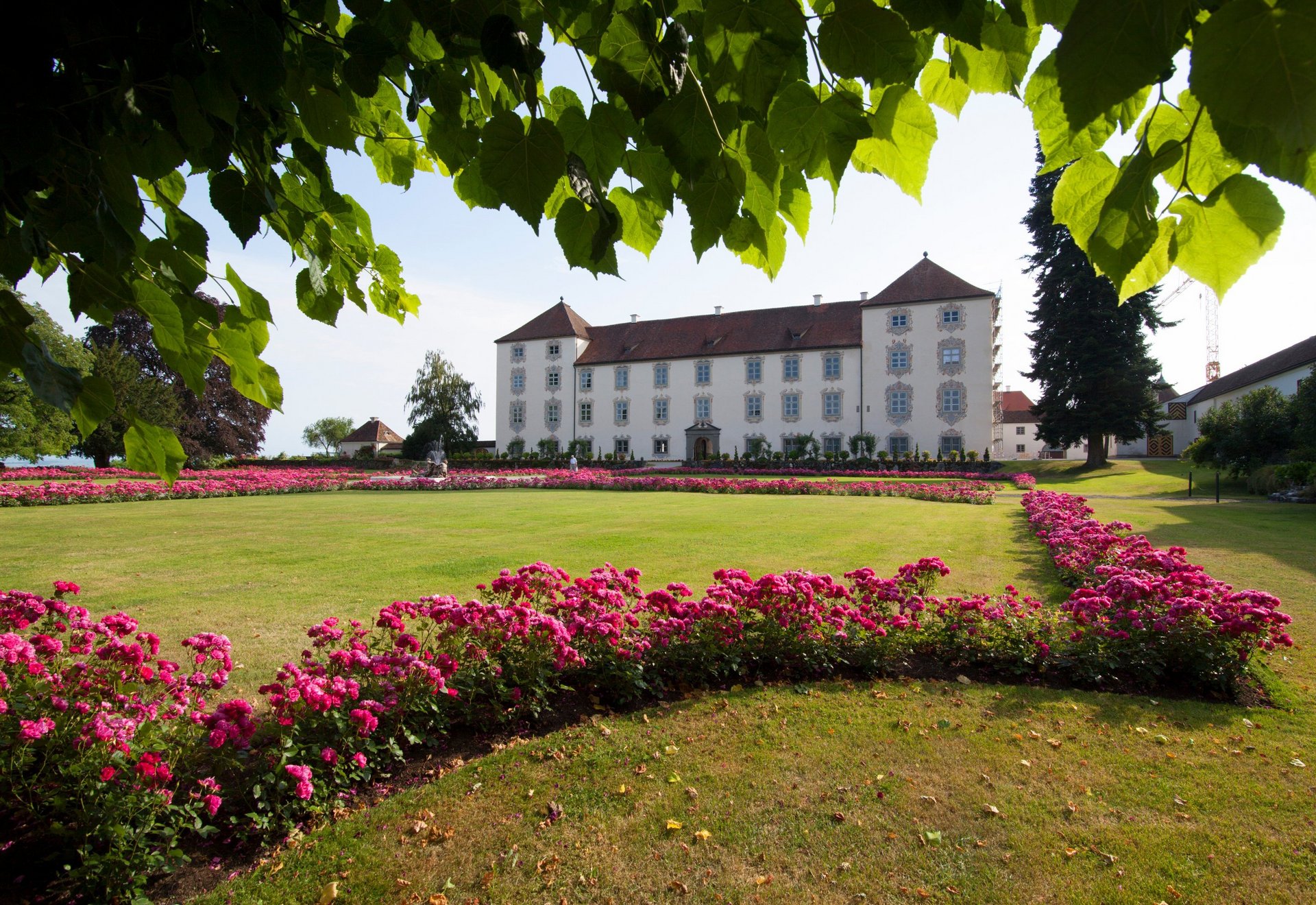 Park mir Schloss Zeil im Hintergrund in Leutkirch 